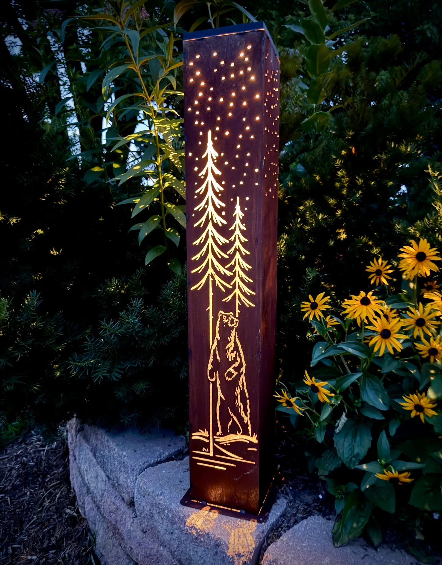 DISCOUNTED - Timberline Grizzly Solar Luminary Pillar - Steel