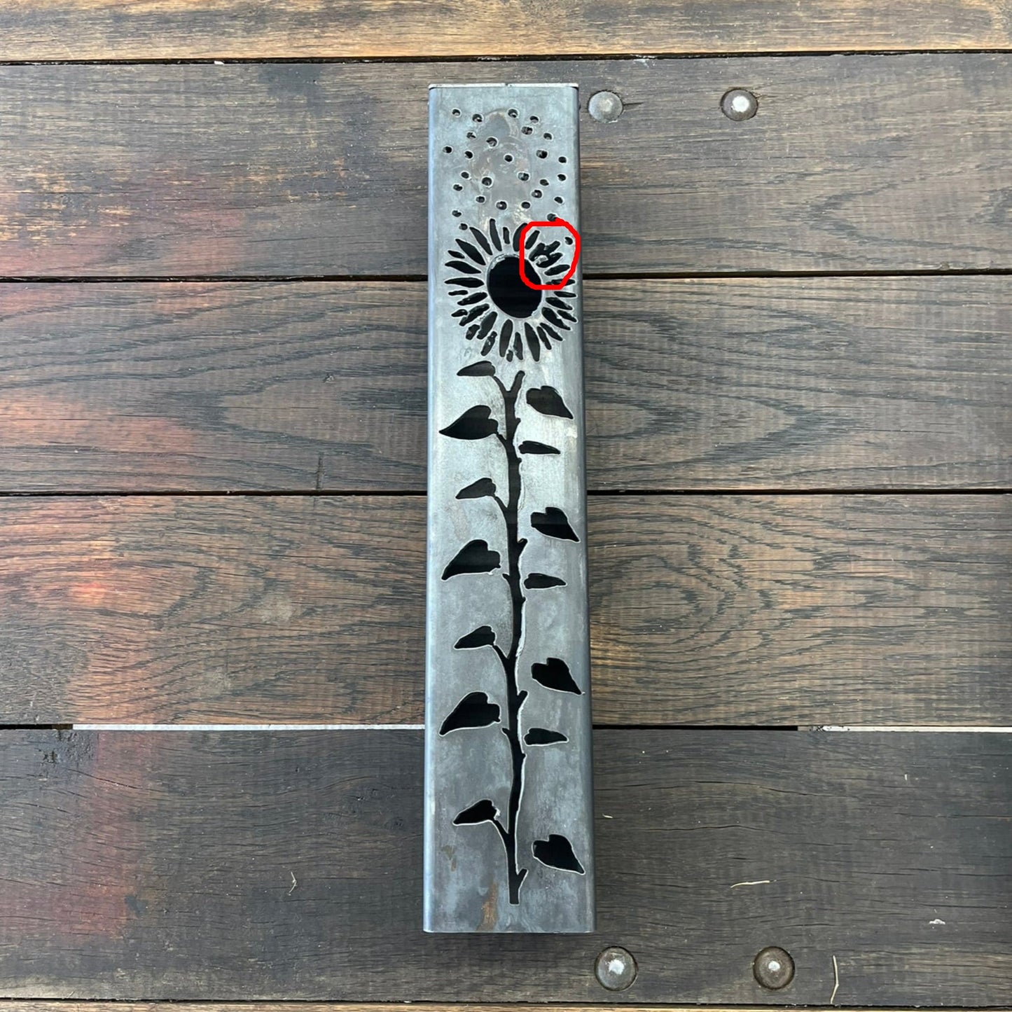 DEFECT - Sunflower Pillar Luminary w/ Solar Cap | 16 - inch - defect - Northern Forge, LLC