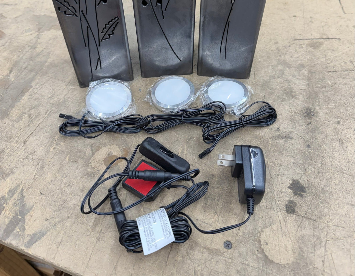 Glowing Daisies Indoor Luminary | Multiple Sizes - daisy decor - daisy lights - Northern Forge, LLC