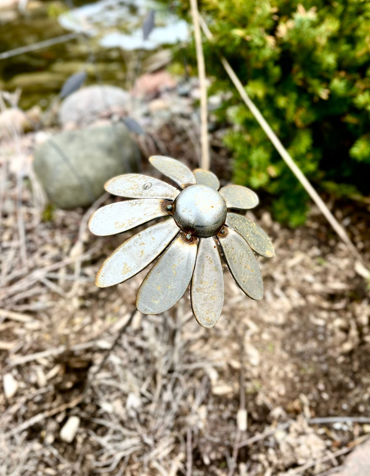 Metal Black - eyed Susan Flowers - black eyed susan yard art - black - eyed susan flowers - Northern Forge, LLC