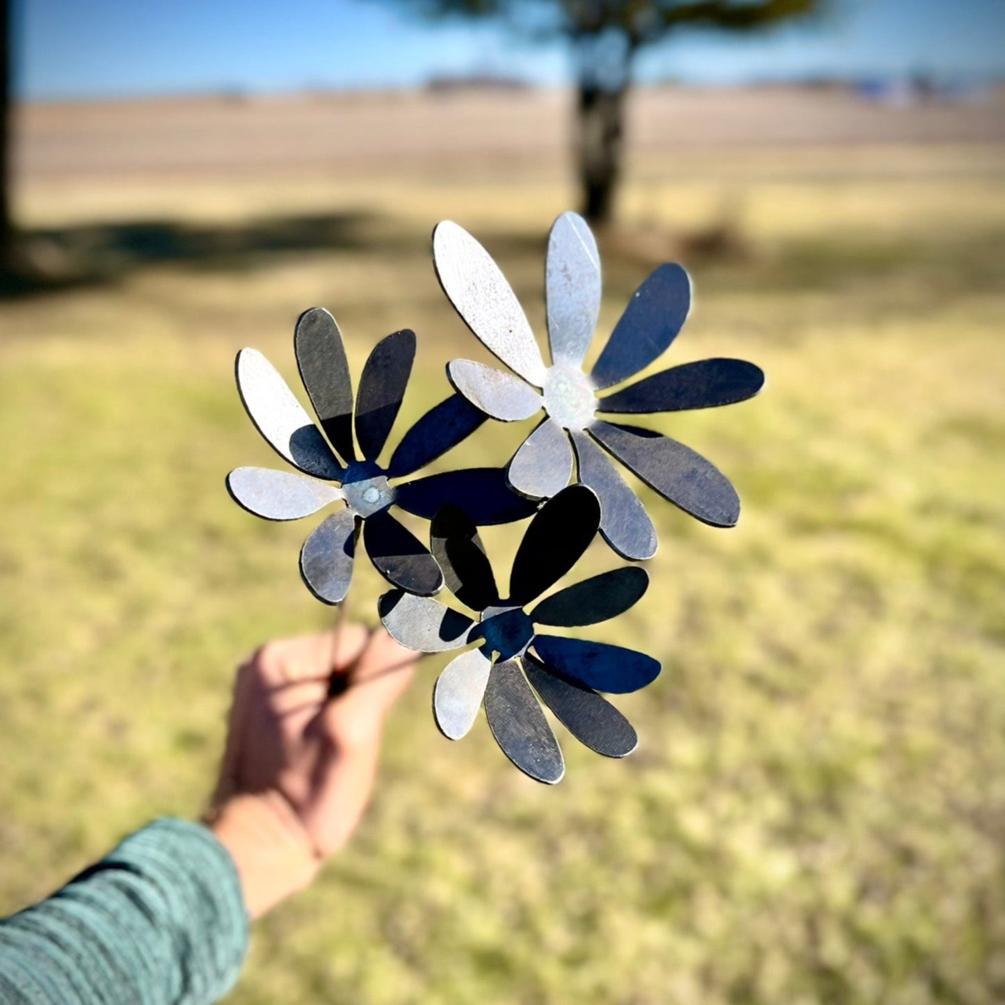 3 - Pack Metal Daisy Flowers - garden - garden art - Northern Forge, LLC