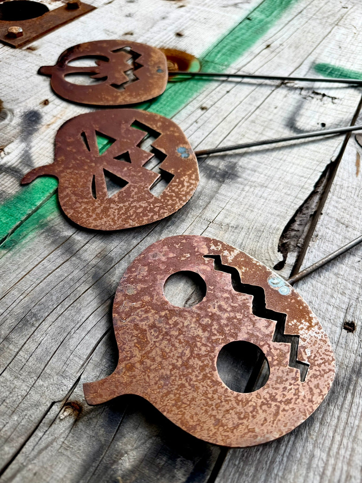 3-Pack Metal Halloween Jack-O-Lanterns Yard Stakes - garden art - halloween - Northern Forge, LLC