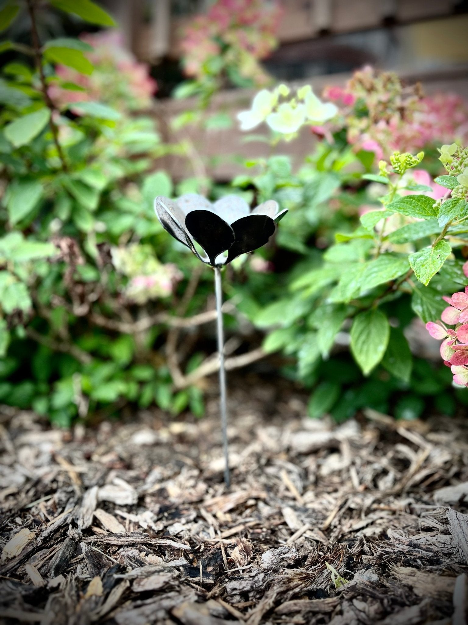 3 - Pack Metal Plain Flowers - garden - garden art - Northern Forge, LLC