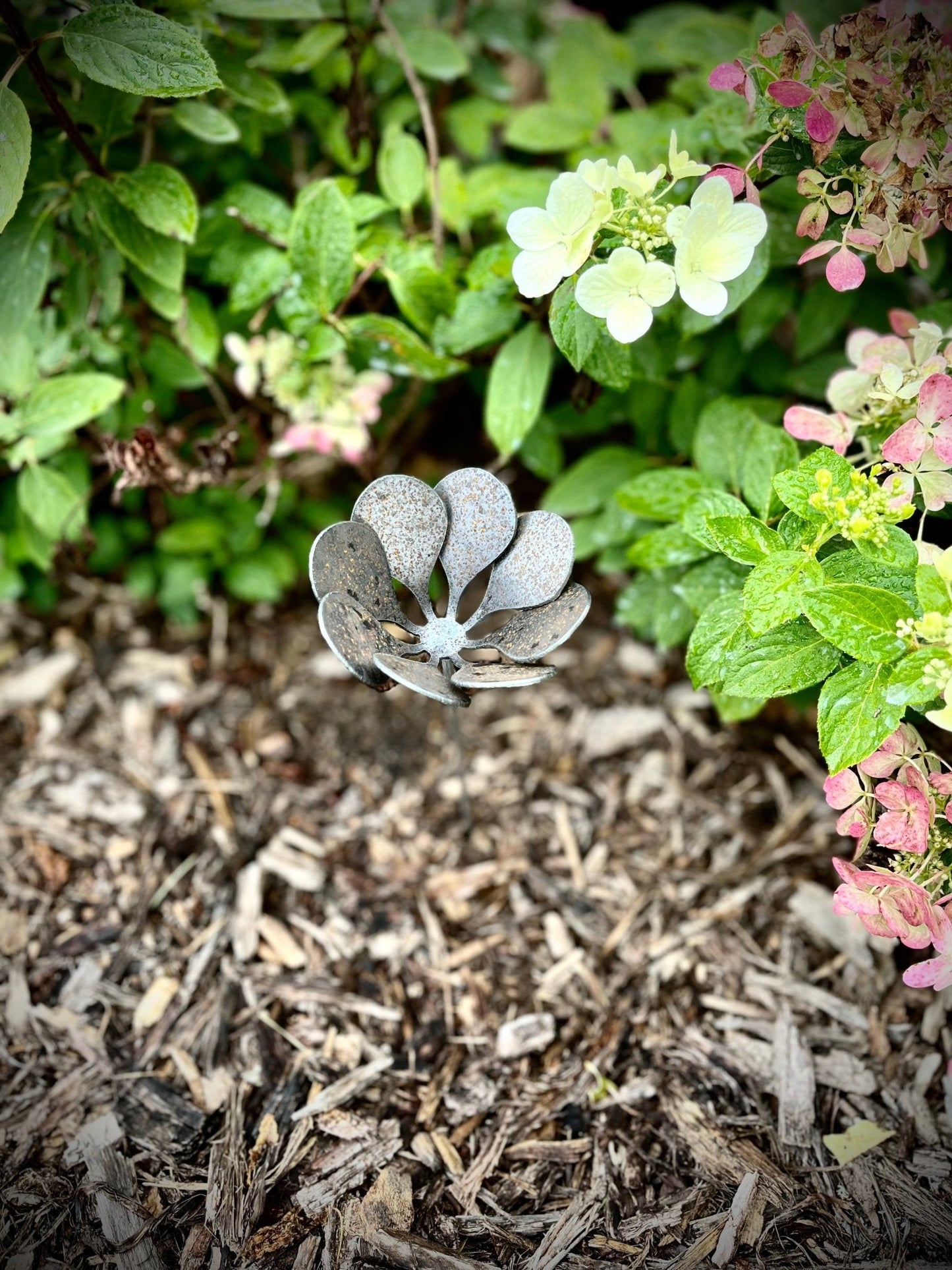 3 - Pack Metal Plain Flowers - garden - garden art - Northern Forge, LLC