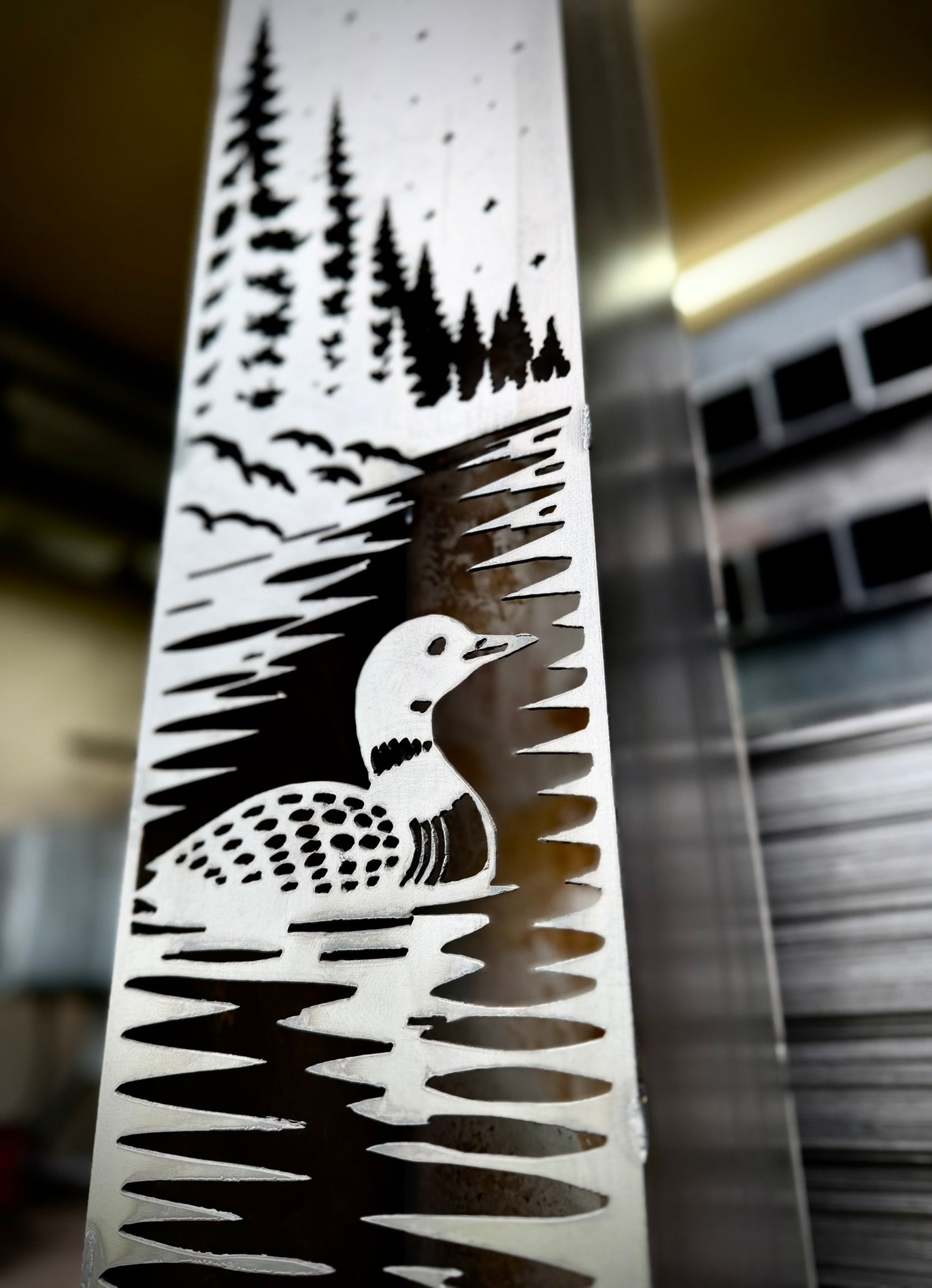 Northern Loon Glow Solar Pillar - Steel