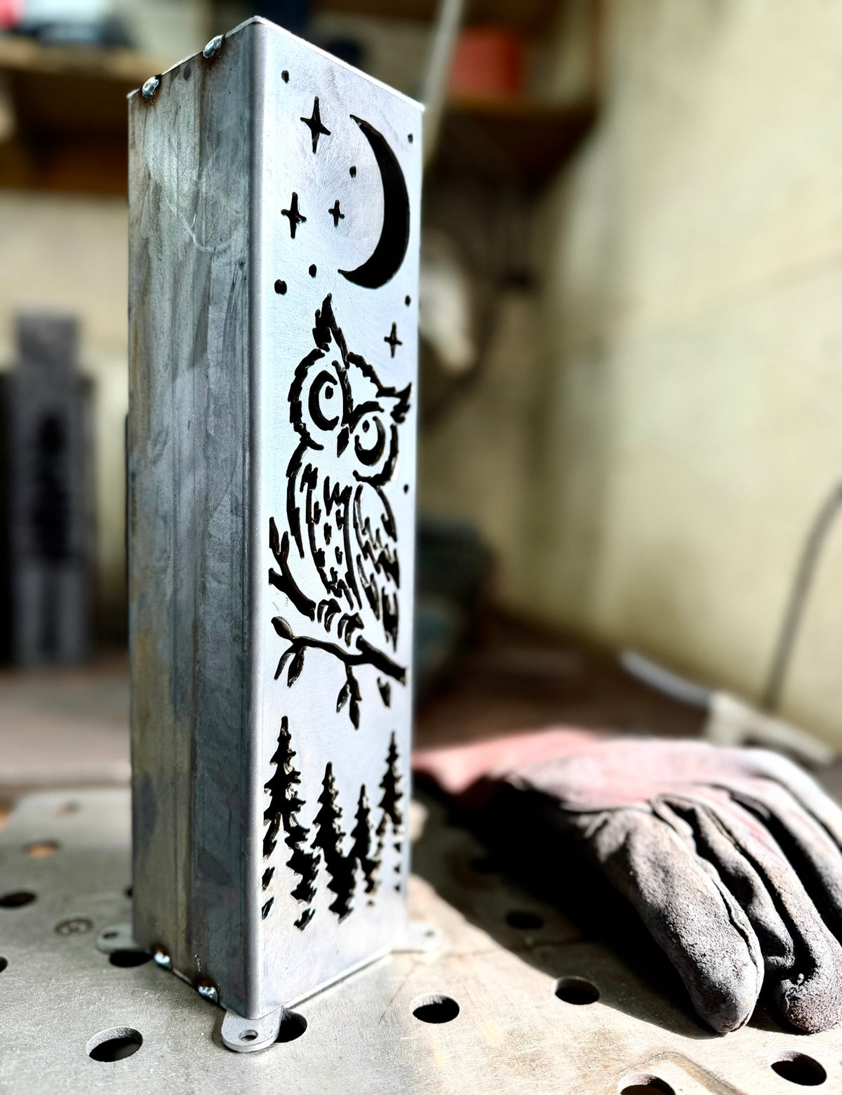 Night Owl Luminary Pillar w/ Solar Cap | Steel