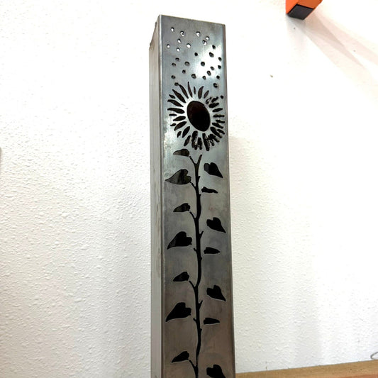 DEFECT - Sunflower Pillar Luminary w/ Solar Cap | 16 - inch - defect - Northern Forge, LLC