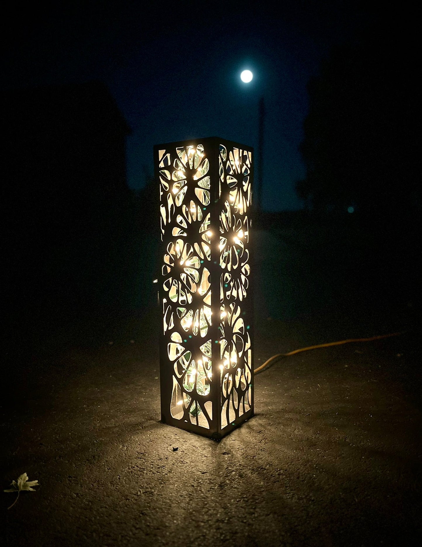 Floral Burst Steel Luminary Pillar | 24 in. - flower pillar - landscape lighting - Northern Forge, LLC