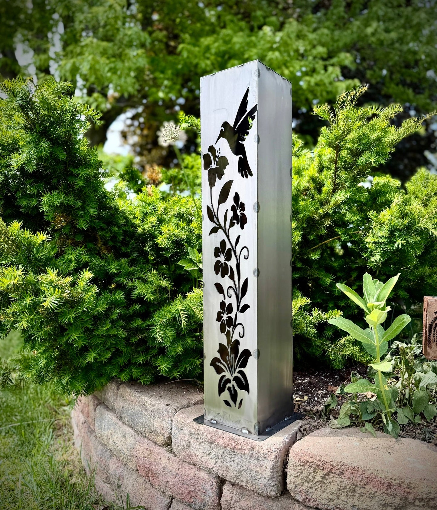 Hummingbird Garden Glow Solar Luminary Pillar - Steel - hummingbird - hummingbird luminary - Northern Forge, LLC