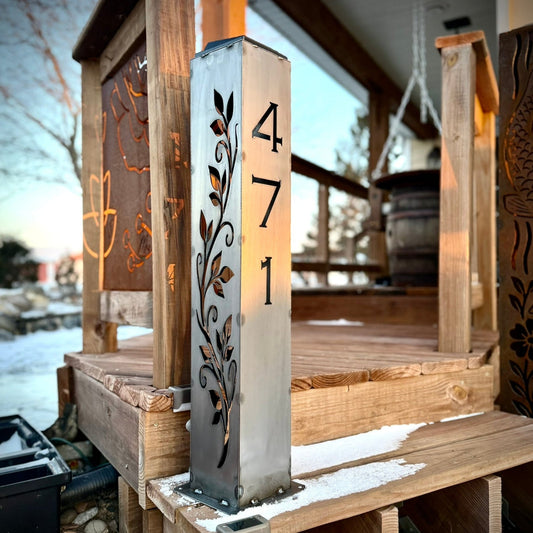 Ironvine Address Solar Pillar Light - Steel - address - address light - Northern Forge, LLC