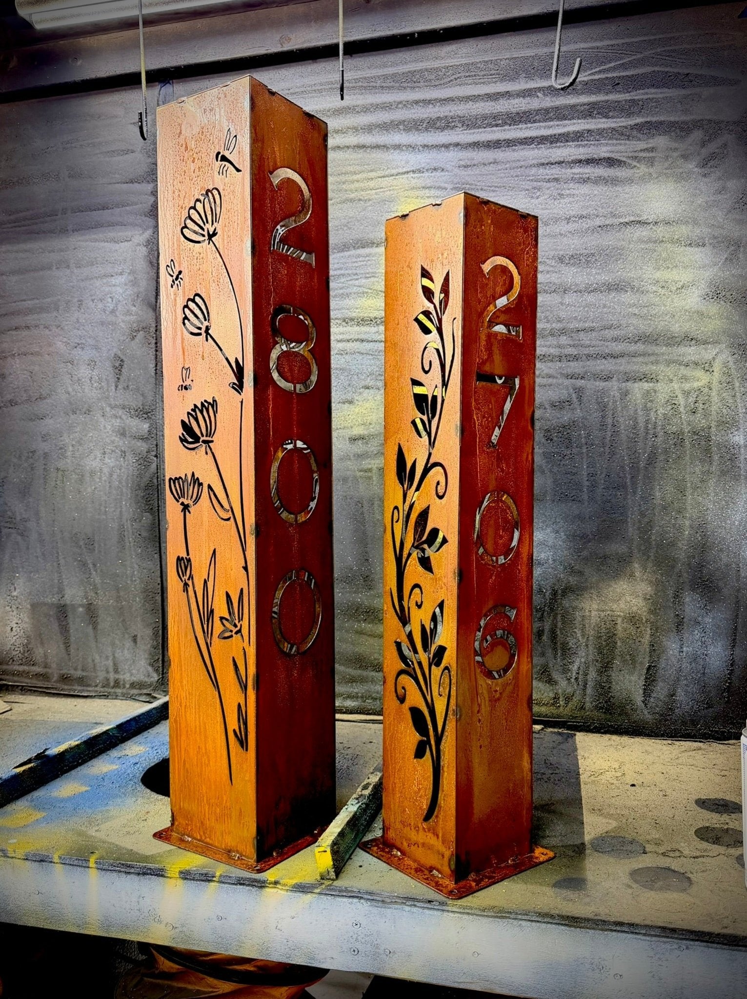 Ironvine Address Solar Pillar Light - Steel - address - address light - Northern Forge, LLC