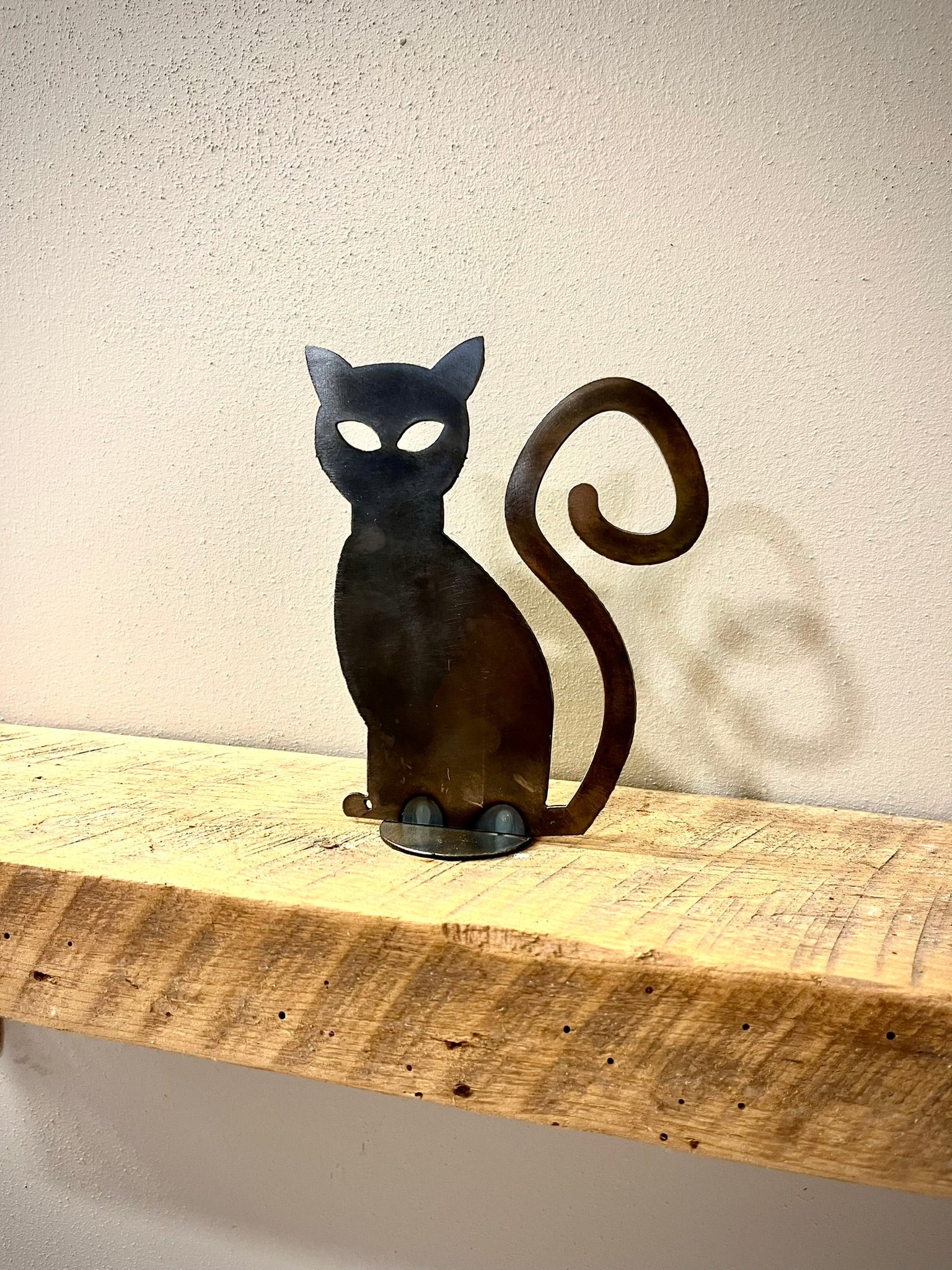 Metal Sitting Cat - Mantel - bird art - bird for mantel - Northern Forge, LLC