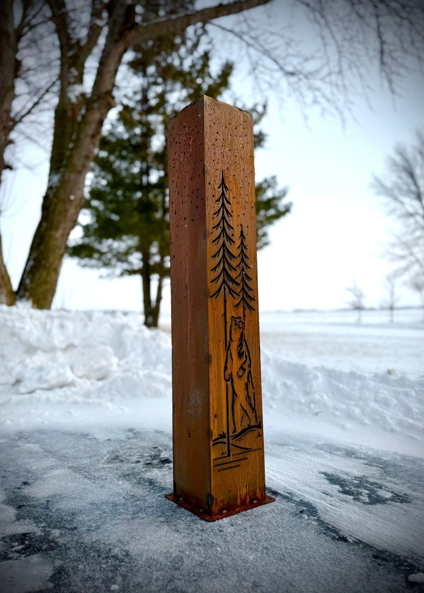 Timberline Grizzly Solar Pillar - Steel - bear metal art - bear pillar - Northern Forge, LLC