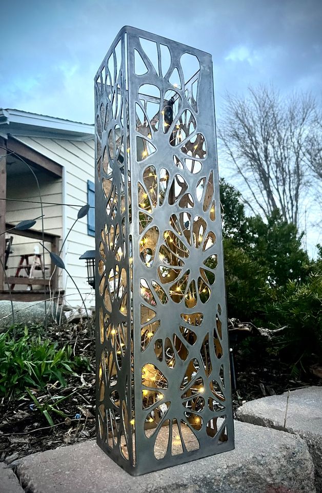 Floral Burst Steel Luminary Pillar | 24 in. - flower pillar - landscape lighting - Northern Forge, LLC